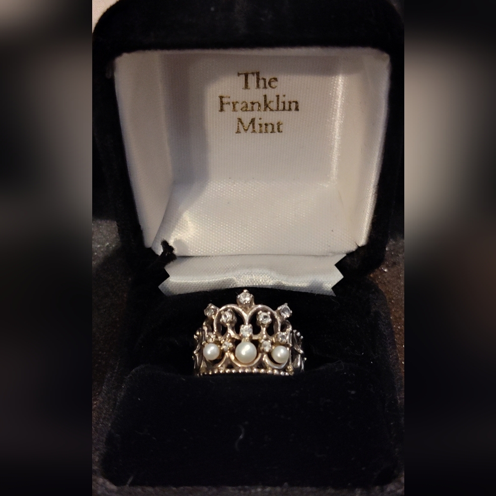 NEW! RETIRED Princess Diana Elegant Silver 925 Crown Ring with Pearls - Picture 1 of 11